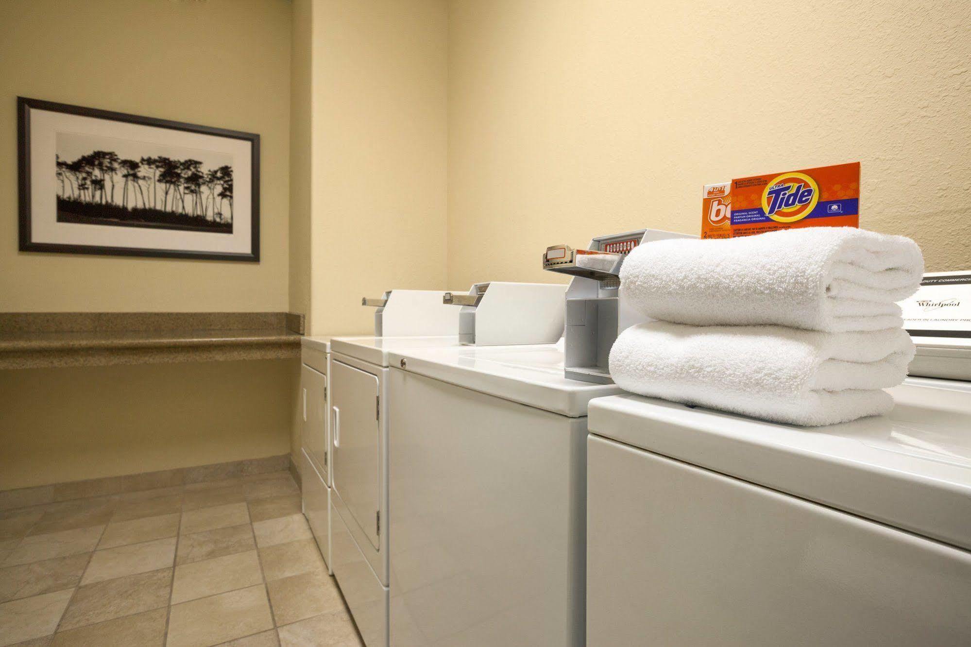 Country Inn & Suites By Radisson, Elk River, Mn Eksteriør billede